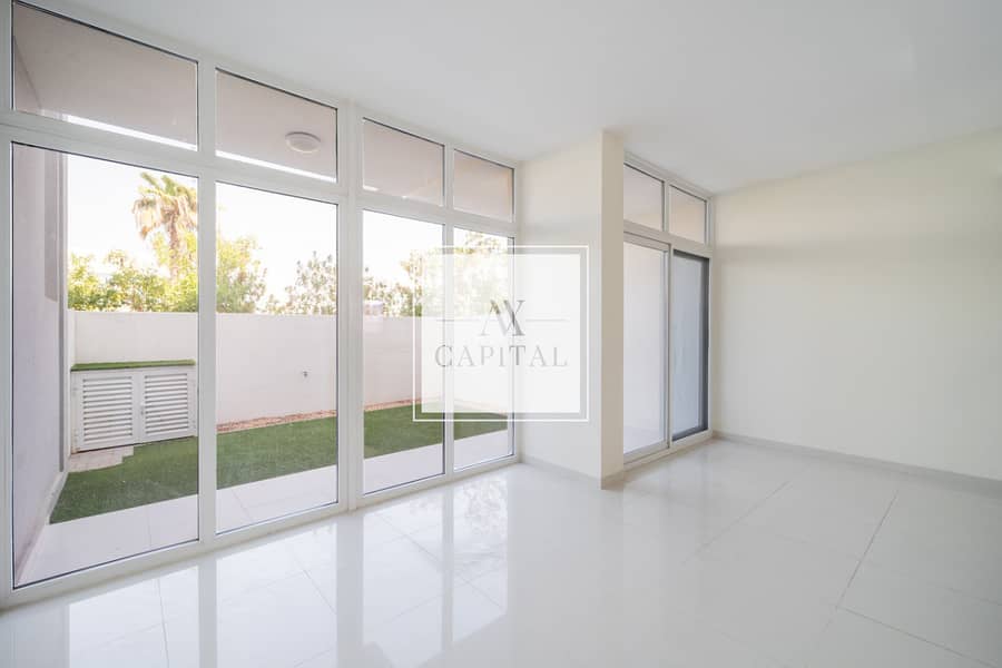 Corner Unit | Single Row | Below Market | Spacious