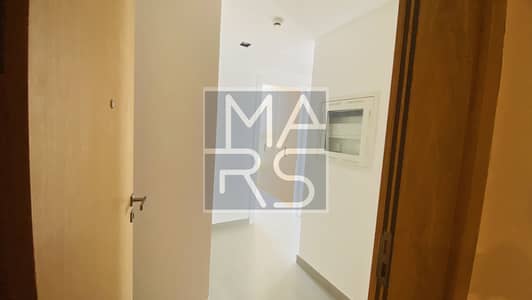 New Design | Bright | Brand New | Corner