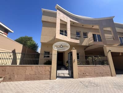 فیلا 5 غرف نوم للايجار في جميرا، دبي - IMG-20250924-WA0033. jpg