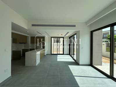 4 Bedroom Townhouse for Rent in Dubailand, Dubai - 2a572d85-7032-4782-87ea-1ed5c263a3bf_original. jpg