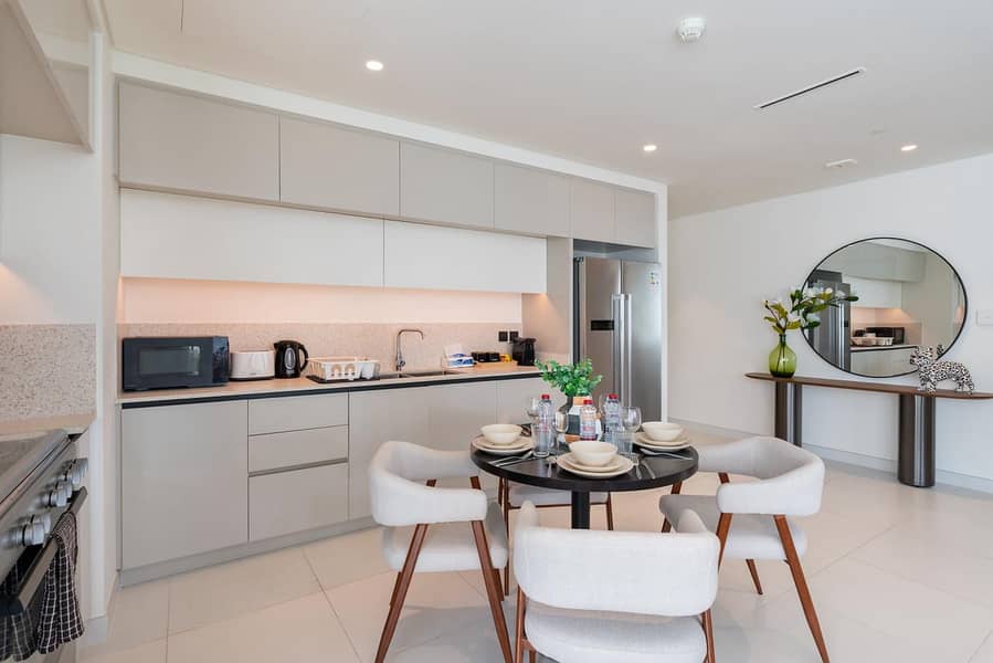 LUXE EMAAR BEACHFRONT | CORNER UNIT | 3BR+MAIDS - Image 13