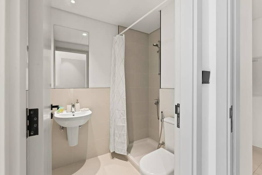 LUXE EMAAR BEACHFRONT | CORNER UNIT | 3BR+MAIDS - Image 23