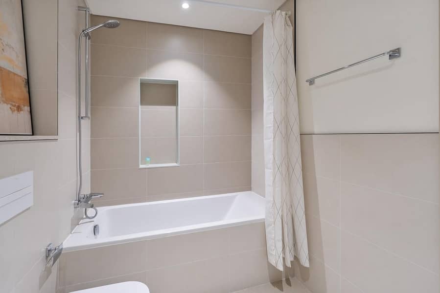 LUXE EMAAR BEACHFRONT | CORNER UNIT | 3BR+MAIDS - Image 26