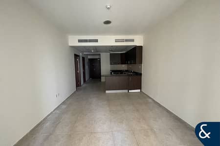 1 Bedroom Flat for Rent in Dubai Marina, Dubai - Next to tram | Option for 12 Cheques