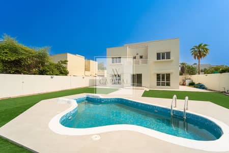 5 Bedroom Villa for Rent in The Meadows, Dubai - Panoramic Lake View | New Kitchen | Big Plot