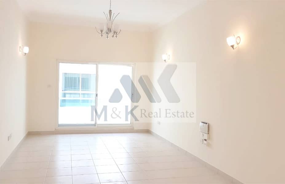 Spacious 2 Bedroom Apartment Near Ramada Jumeirah Hotel.