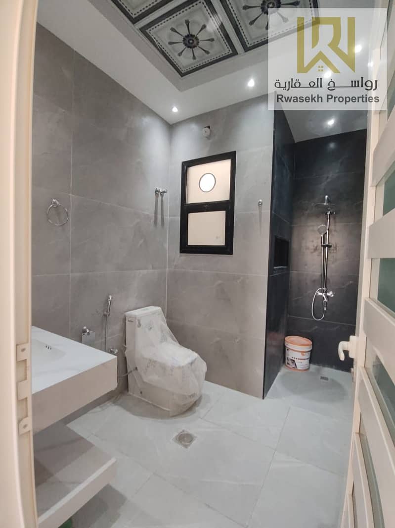 6 c2932161-db3a-4e14-a445-99e0f04d6eb1. jpg