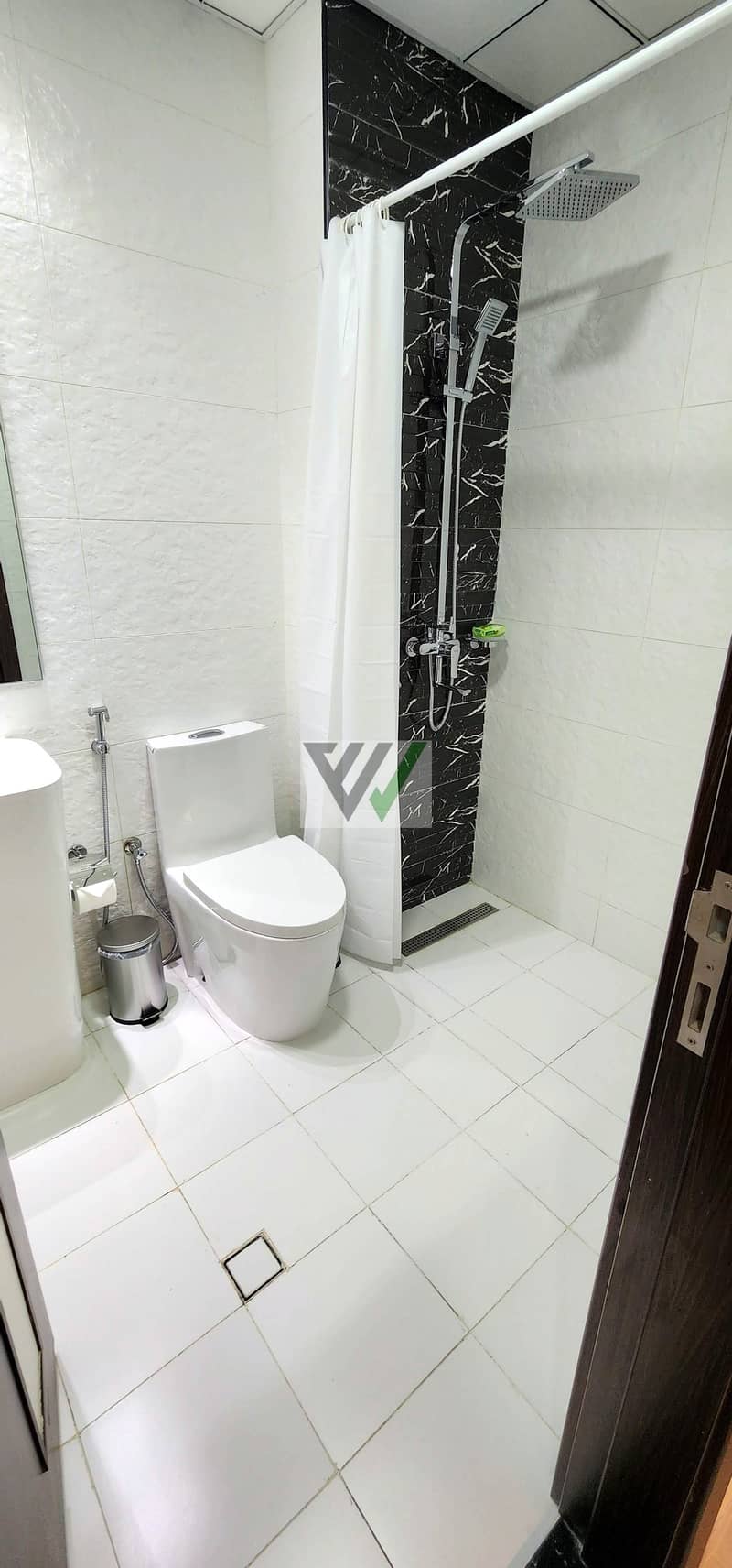 All Bills Included | Fully Furnished | Excellent Location - Image 6