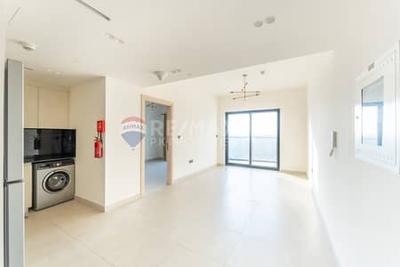 1 Bedroom Apartment for Sale in Jumeirah Village Circle (JVC), Dubai - Spacious 1BR with Huge Balcony Binghatti Jasmine