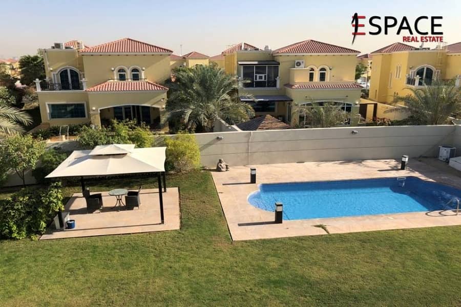 Private pool | Spacious | Landscaped garden