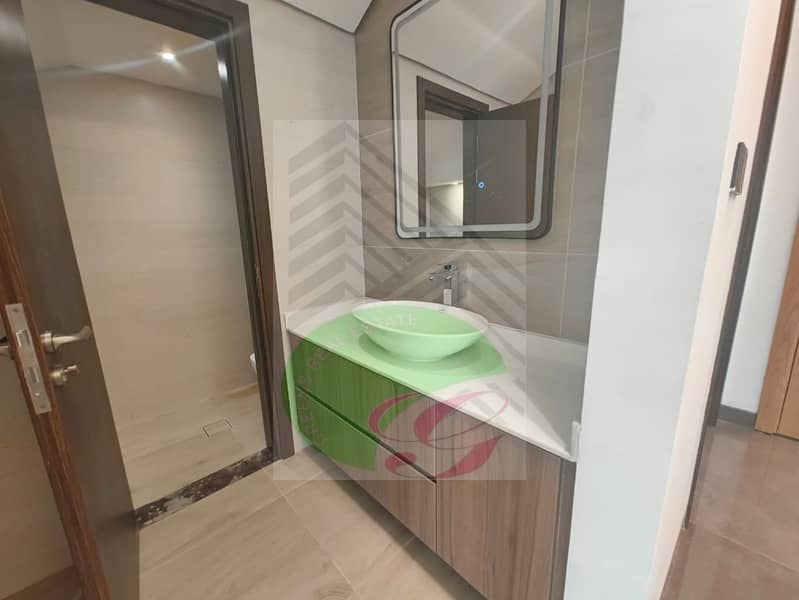12 WhatsApp Image 2025-09-16 at 16.30. 33 (Property finder). jpeg