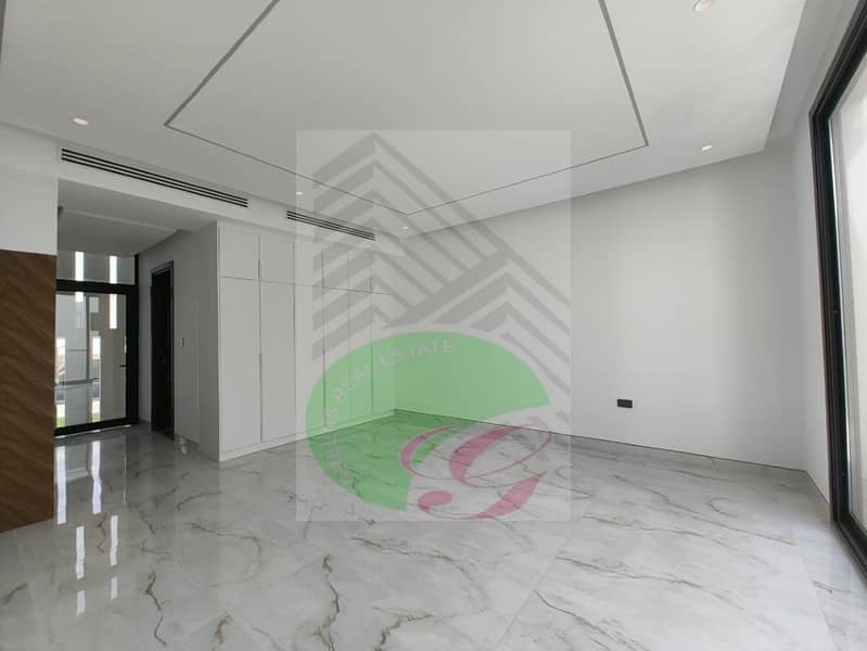 30 WhatsApp Image 2025-09-16 at 16.31. 36 (Property finder). jpeg