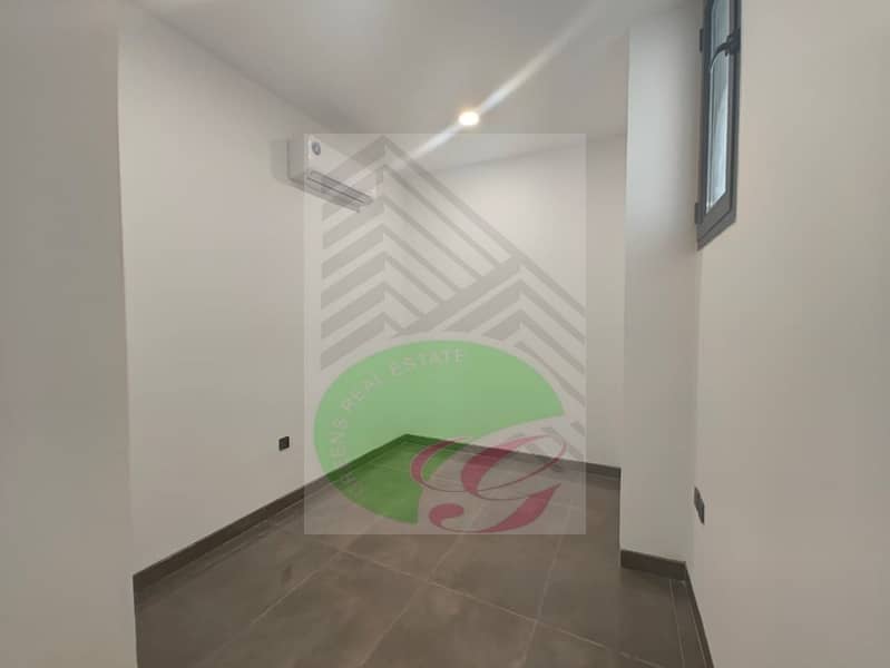31 WhatsApp Image 2025-09-16 at 16.31. 21 (Property finder). jpeg