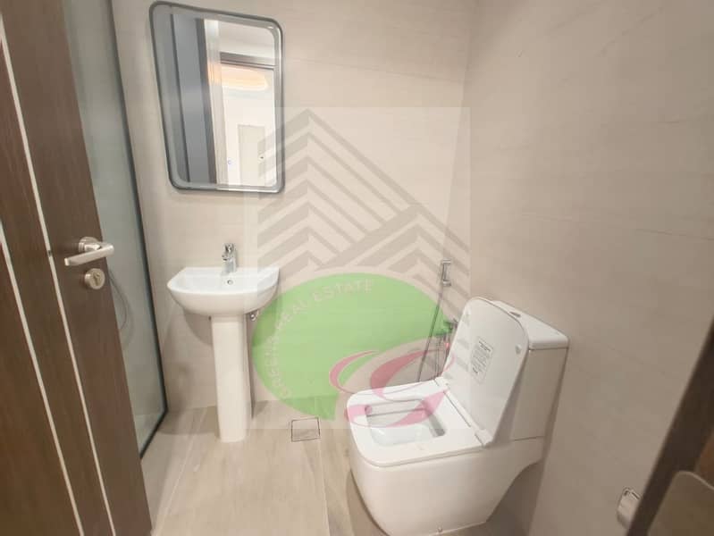 32 WhatsApp Image 2025-09-16 at 16.31. 16 (Property finder). jpeg