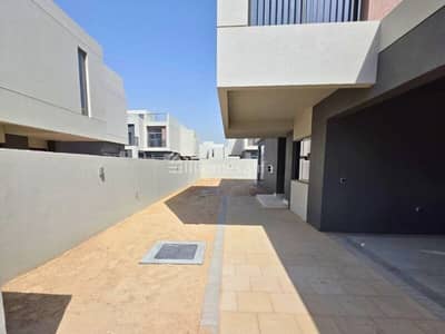 4 Bedroom Villa for Rent in Dubai South, Dubai - 4 BR | CLOSE TO AMENITIES | SINGLE RAW