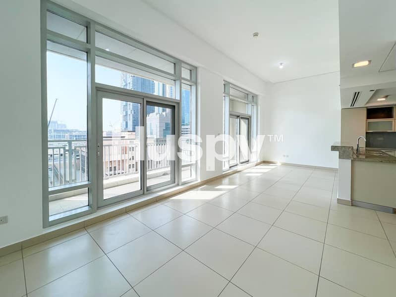 12 Cheques | Low Floor | Vacant