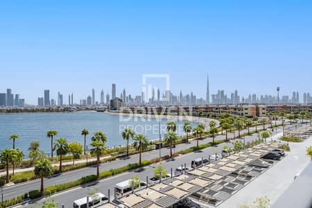 1 Bedroom Flat for Rent in Jumeirah, Dubai - Prime Location | Large Layout with Sea View