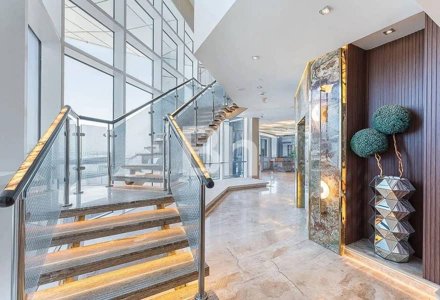 Penthouse | Furnished | Upgraded