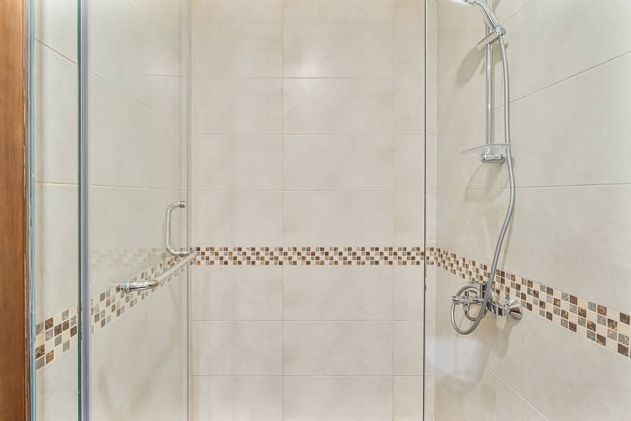 16 Bathroom 1 (1). jpeg