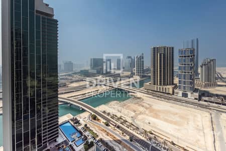 2 Bedroom Apartment for Sale in Al Reem Island, Abu Dhabi - Spacious Apt. with Huge Balcony | Partial Sea View