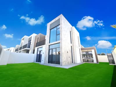 4 Bedroom Townhouse for Sale in Arabian Ranches 3, Dubai - Near Pool and Park | Large Plot | Corner Plot