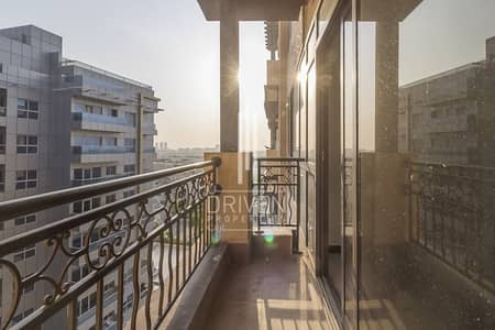 Modern Design and Multiple Apt Available Modern Design and Multiple Apt Available