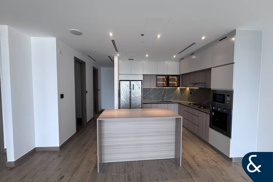 Large Layout | Bright & Spacious | Brand New