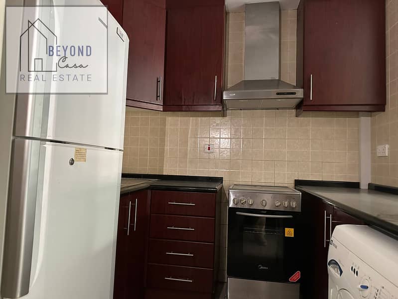 4 Kitchen. jpg