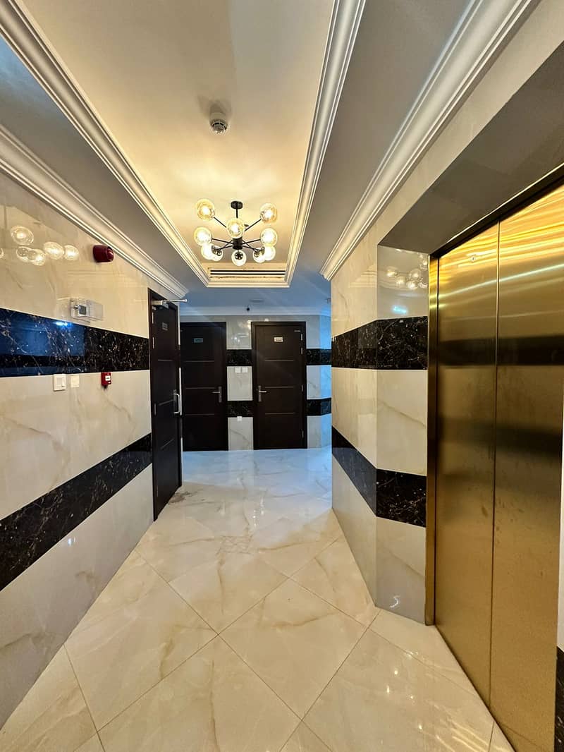 13 6ea5cec0-e9ed-4b21-afee-e901e1169b37. jpg