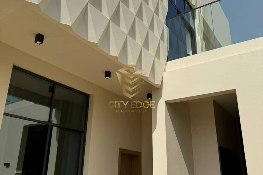 2BR TH SMART HOME 5% DP FREE HOLD HIGH ROI 3Y P. P