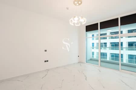 Studio for Rent in Dubai Science Park, Dubai - Brand New | Cozy | High Floor | White Goods