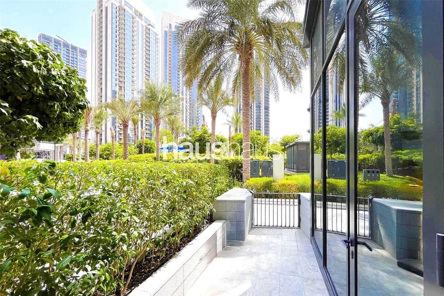 Terrace | Vacant | High Ceilings and Windows
