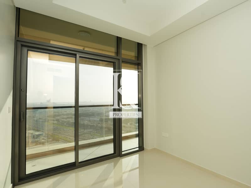 7 DSC00513-min Cropped. jpg