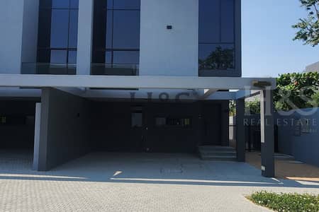 4 Bedroom Townhouse for Sale in Tilal City, Sharjah - Nature-Integrated Corner Townhouse | Premium Living with Green Views