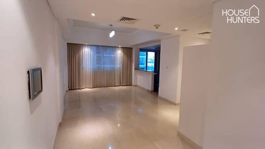 1 Bedroom Apartment for Rent in Dubai Marina, Dubai - Pool View Apartment | Prime Marina Location