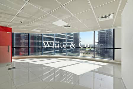 Office for Rent in Jumeirah Lake Towers (JLT), Dubai - Mid Floor | Marina Views | Near Metro