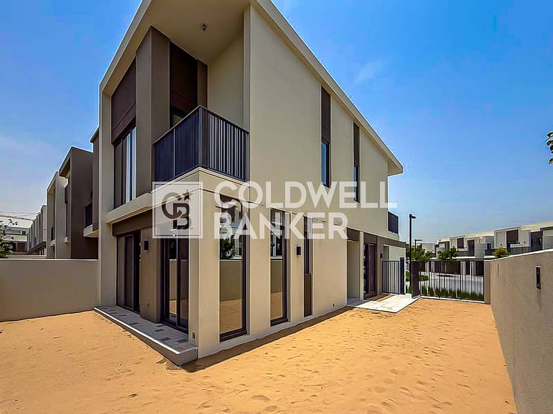 Upgraded | Close To Pool And Park | Spacious
