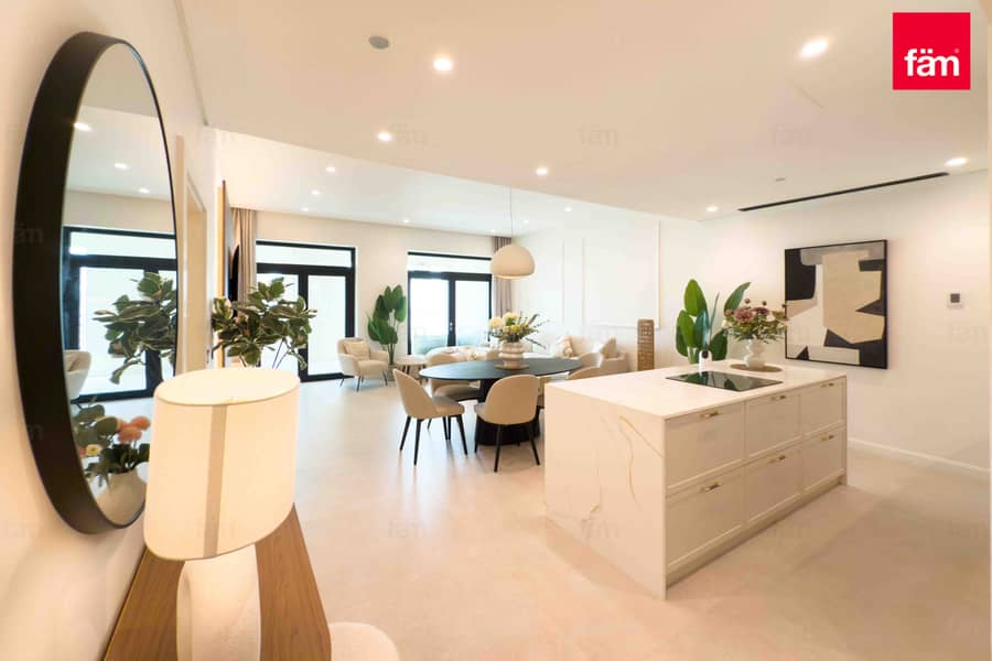 Sea View | Upgraded | Furnsihed | Type F