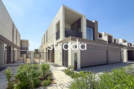 4 Bedroom Townhouse for Sale in Tilal Al Ghaf, Dubai - Near Pool and Park | Fully Upgraded