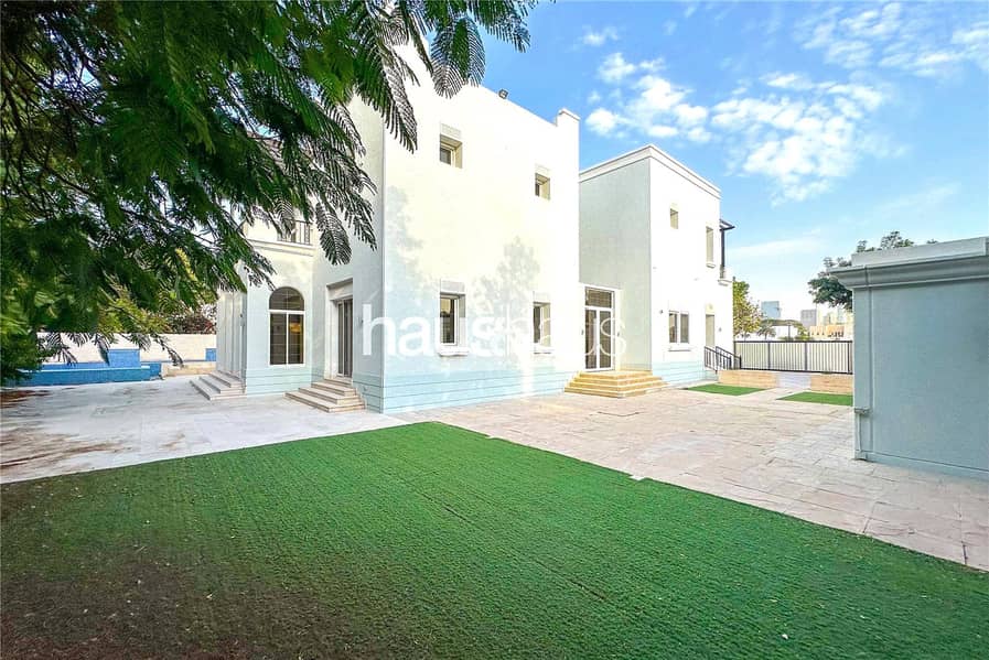 位于阿联酋山庄，E区 6 卧室的别墅 52000000 AED - 12892492