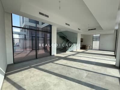 阿尔弗雷德街区， 迪拜 5 卧室别墅待租 - 位于阿尔弗雷德街区，穆罗杰弗雷恩别墅区 5 卧室的别墅 525000 AED - 12893191