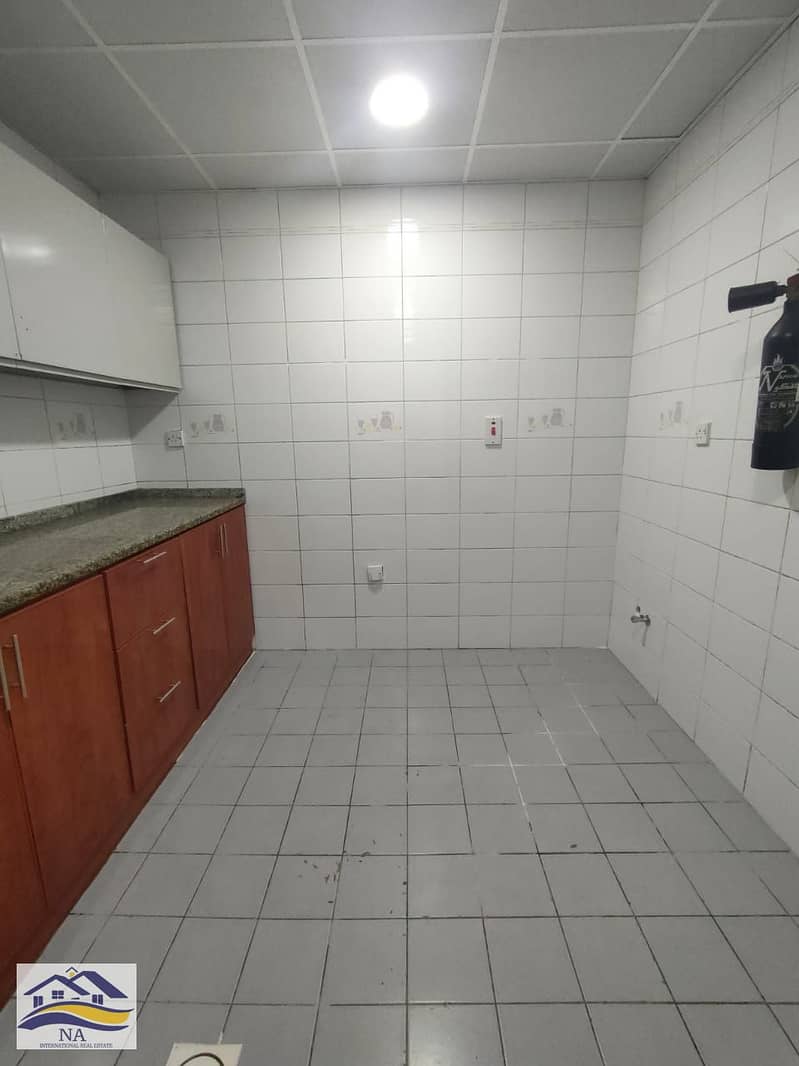 5 78057. jpg