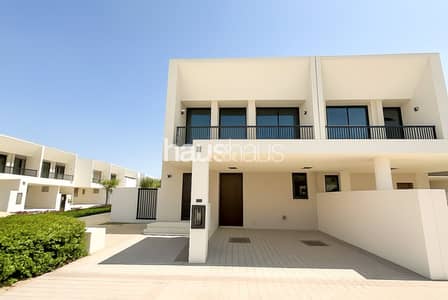 4 Bedroom Townhouse for Rent in Town Square, Dubai - Brand new | Vacant | Unfurnished | Corner Plot