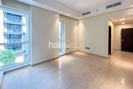 2 Bedroom Flat for Sale in Downtown Dubai, Dubai - Large layout | Vacant | Prime location