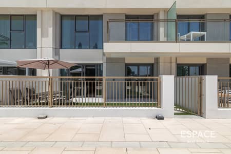 3 Bedroom Apartment for Rent in Dubai Harbour, Dubai - Vacant | Upgraded | Private Beach Access