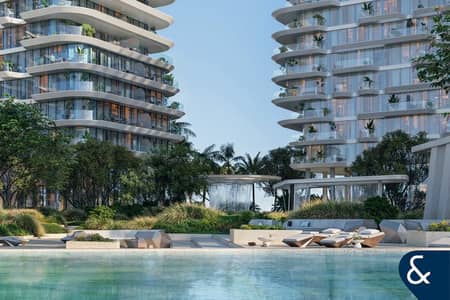 2 Bedroom Apartment for Sale in Palm Jumeirah, Dubai - Palm Jumeirah | 2BR | Private Beach | No Fee