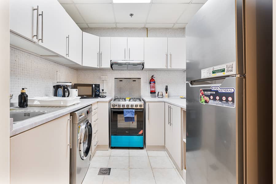 4 Full Kitchen (3). jpeg