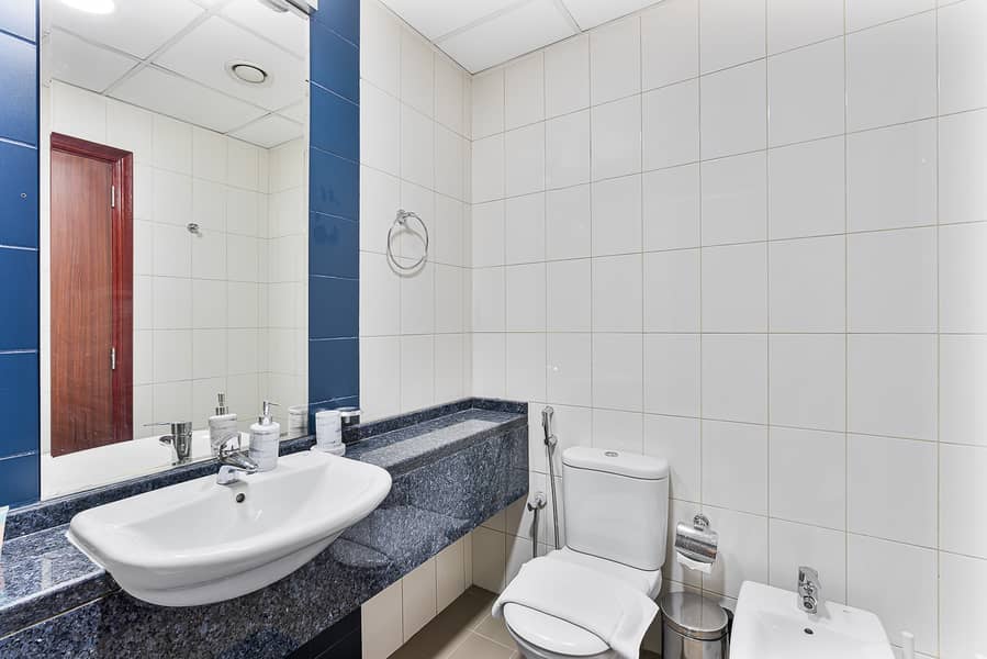 13 Full Bathroom (6). jpeg