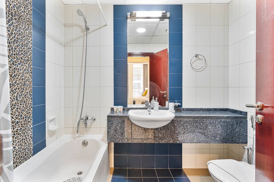 14 Full Bathroom (5). jpeg
