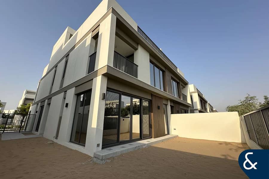 位于蒂拉尔阿尔加夫综合社区，奥拉花园 5 卧室的别墅 350000 AED - 12896934